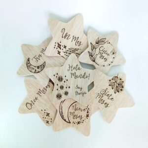 Cumplemeses estrella de madera
