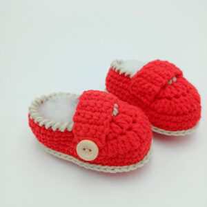 Patucos botón rojos